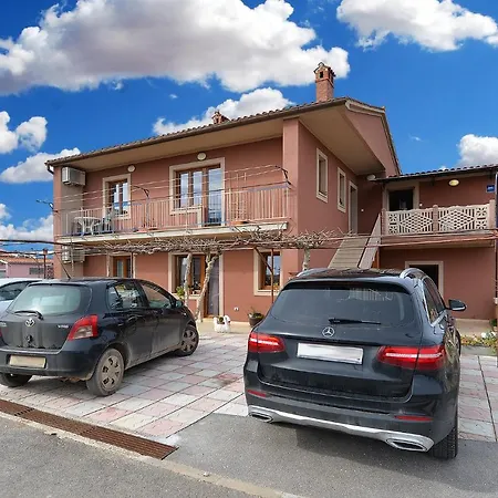 Pina 2018 Appartement