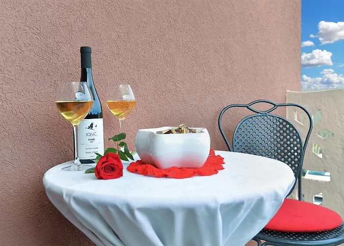 Διαμέρισμα Pina 2018 Πούλα