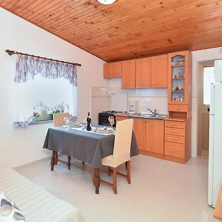 Pina 2018 Apartment *